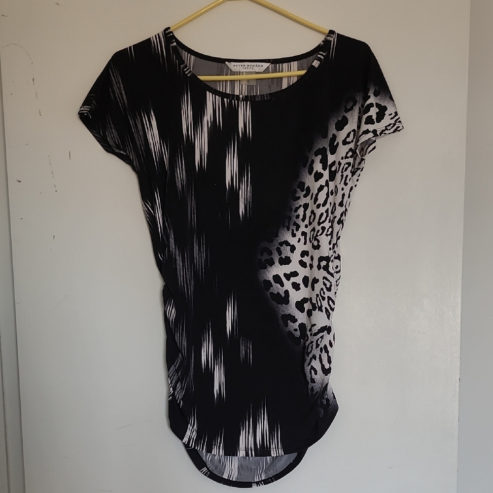 Graphic Black and White Short Sleeve Tee